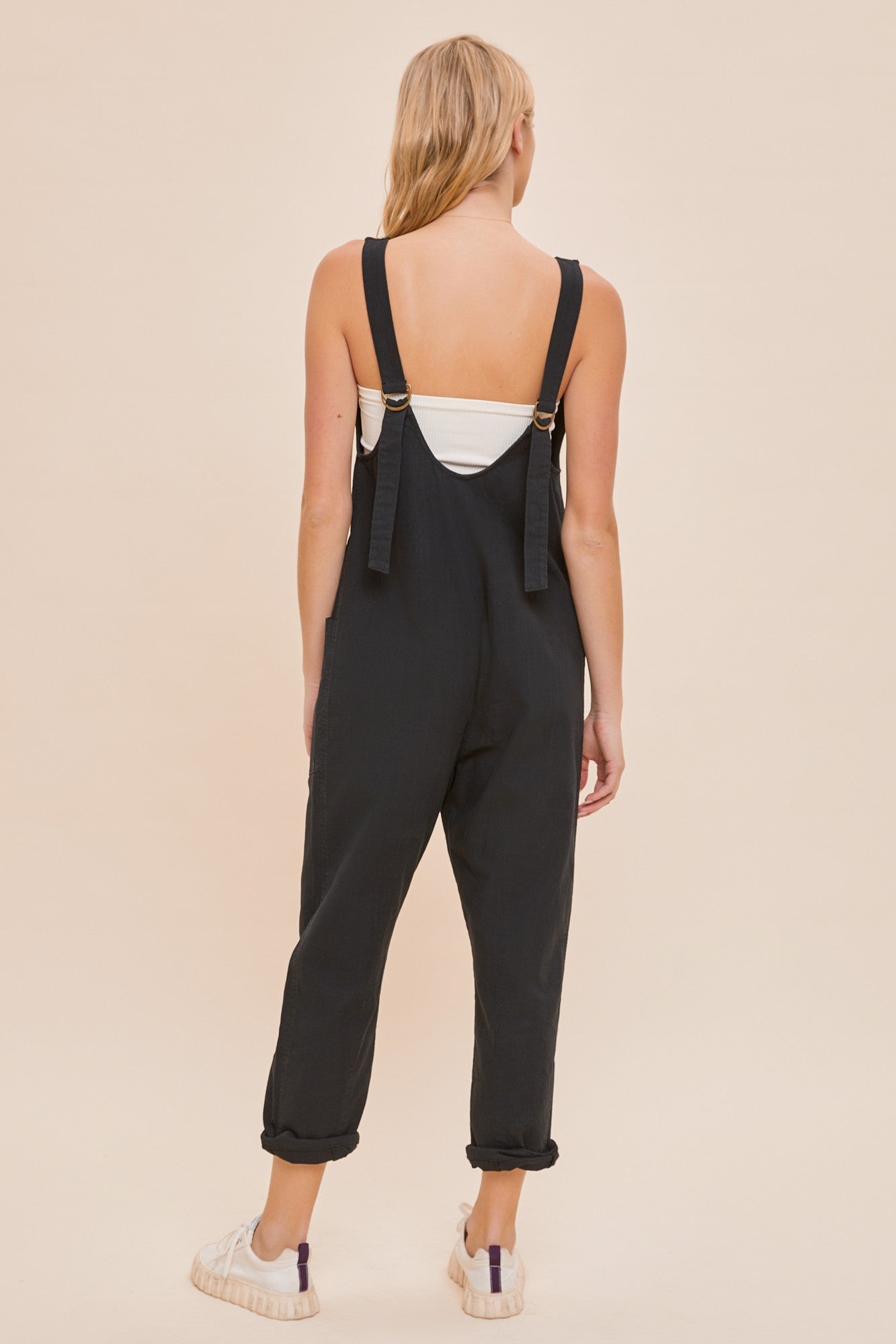 V-NECK POCKET JUMPSUIT