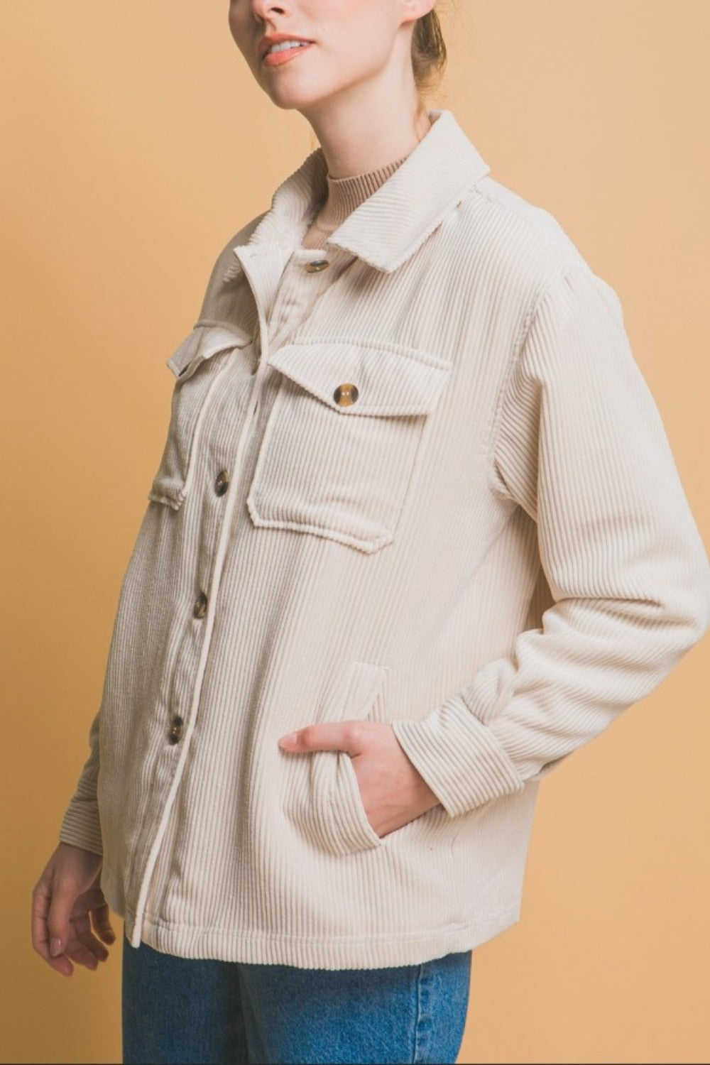 Corduroy Button Up Jacket with Sherpa Inside (cream)